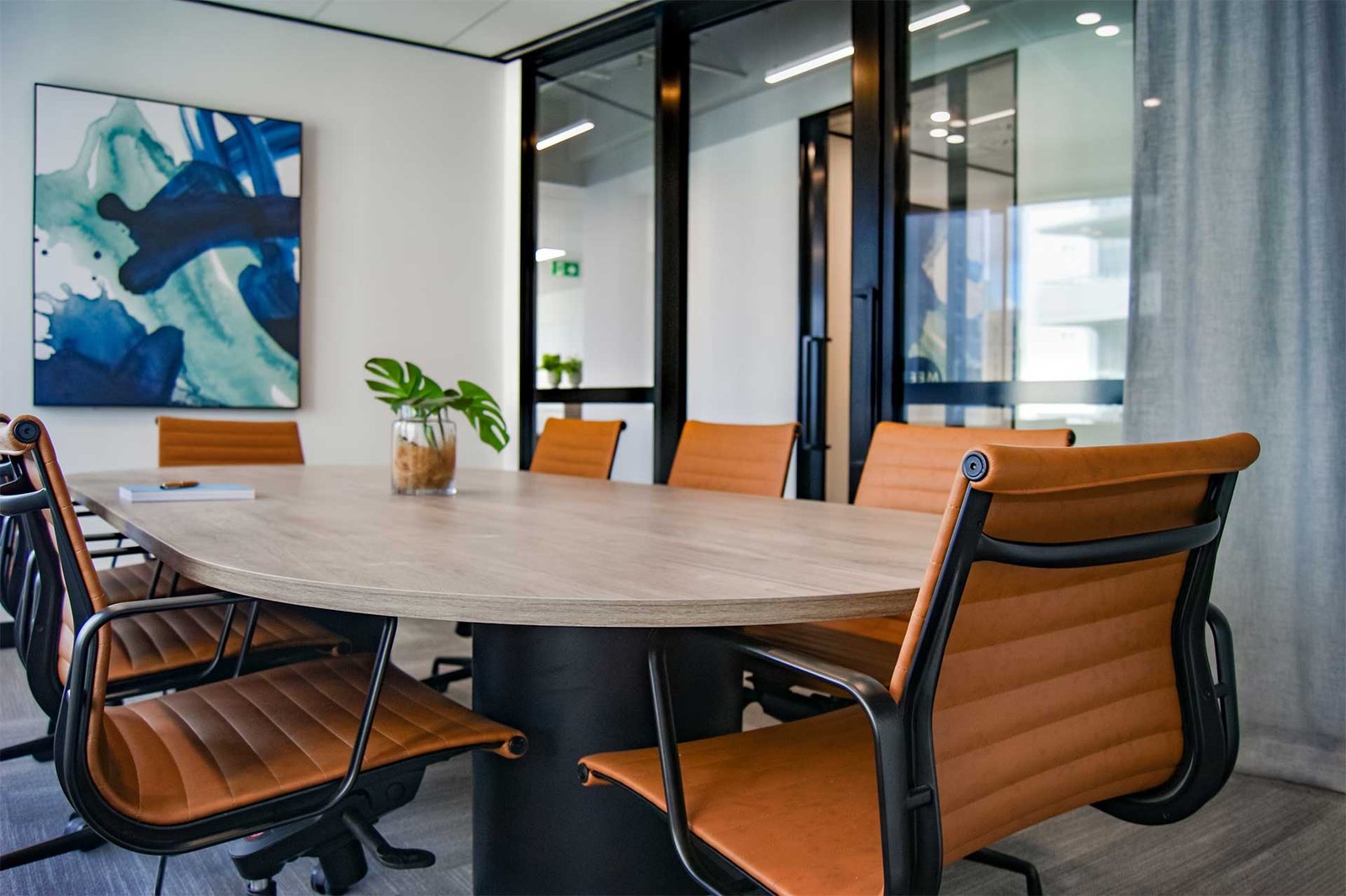 meetingroom.jpg